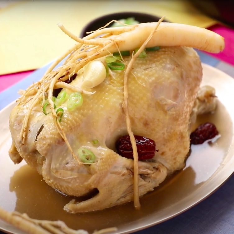 Dakbaeksuk (Pot-au-feu de poulet)