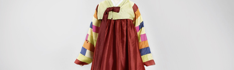 De Séoul à Paris&nbsp;: le hanbok selon Lee Young-hee